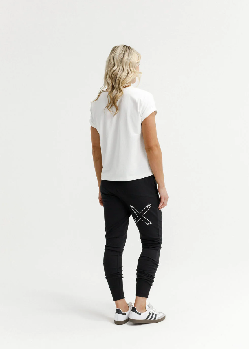 Apartment Pants Black/White X | Abbey Road Kaikoura