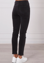 Load image into Gallery viewer, Monaco Olivia Mum Jean/Black |Abbey Road