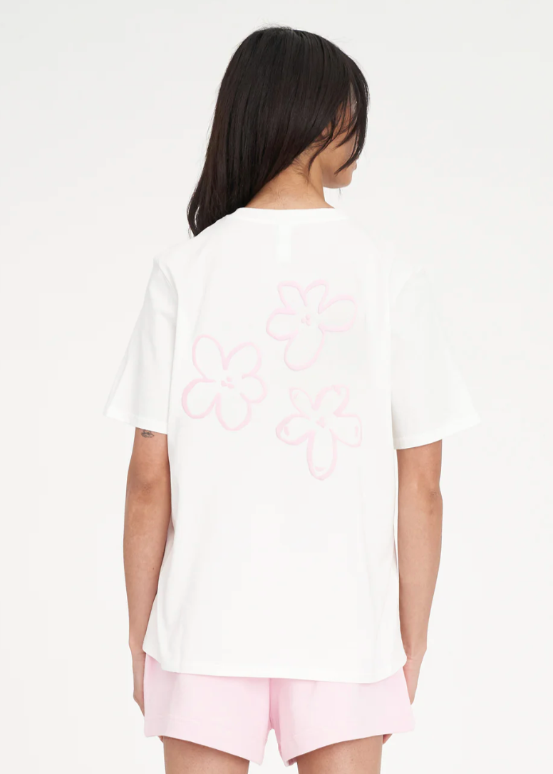 Classic Tee 170 - Daisy Chain_2 | Abbey Road Kaikoura