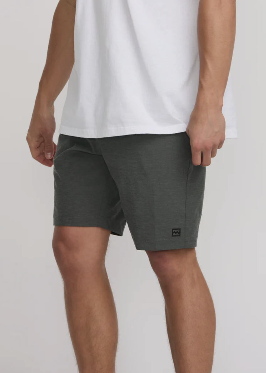 Crossfire Submersible Shorts - Asphalt | Abbey Road Kaikoura 