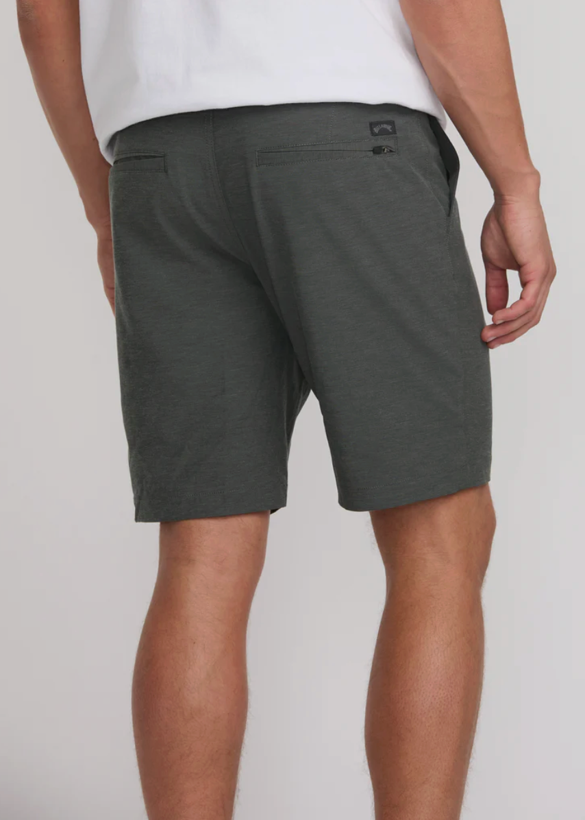 Crossfire Submersible Shorts - Asphalt | Abbey Road Kaikoura 