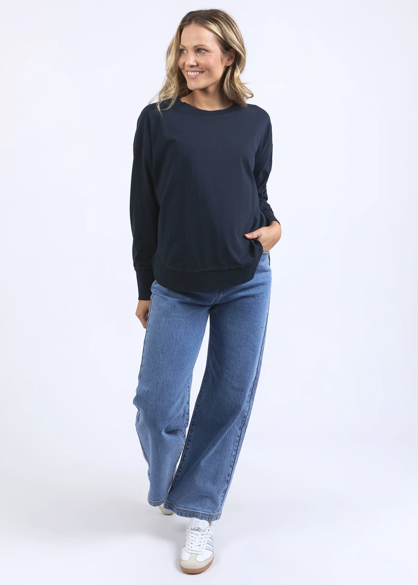 Farrah Long Sleeve Navy | Abbey Road Kaikoura