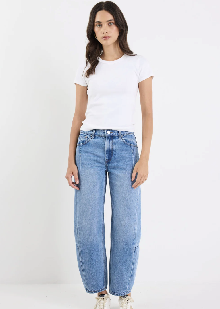 Graduate 90s Blue Non Stretch Barrel Jeans | Abbey Road Kaikoura