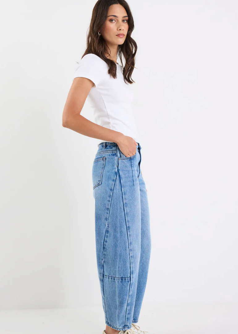 Graduate 90s Blue Non Stretch Barrel Jeans | Abbey Road Kaikoura