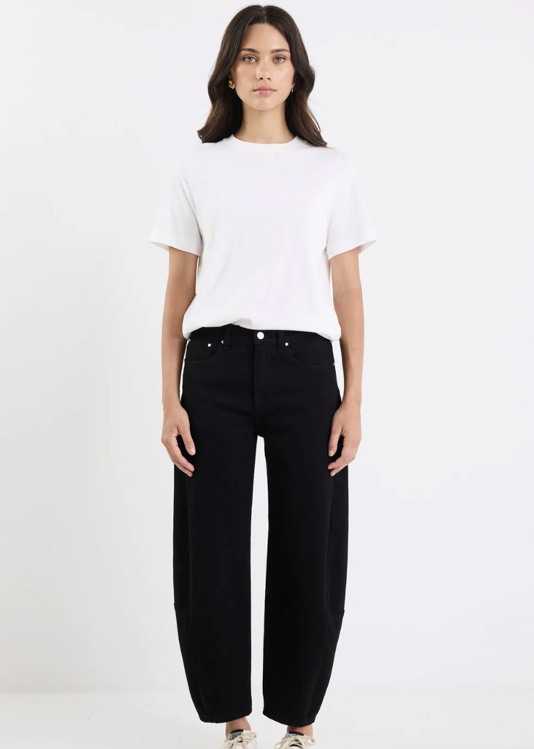 Graduate Jet Black Stretch Barrel Jeans | Abbey Road Kaikoura