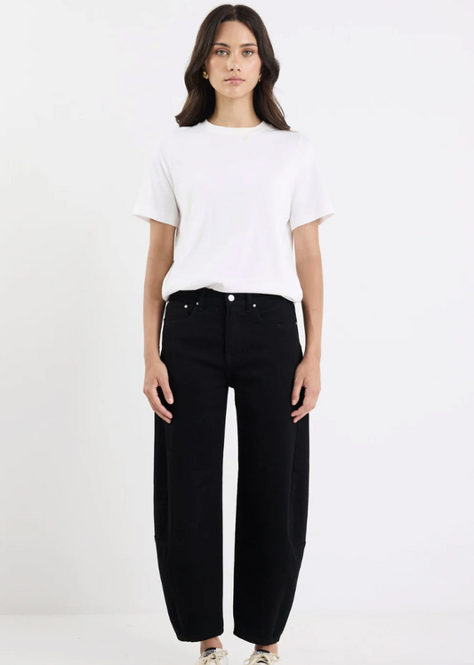 Graduate Jet Black Stretch Barrel Jeans | Abbey Road Kaikoura