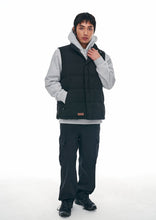 Load image into Gallery viewer, Huffer Mens Classic Down Vest/ Black|Abbey Road
