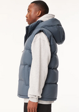 Load image into Gallery viewer, Huffer Mens Block Down Vest/Asphalt |Abbey Road