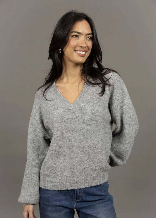 Nouveau V Neck Ash | Abbey Road Kaikoura