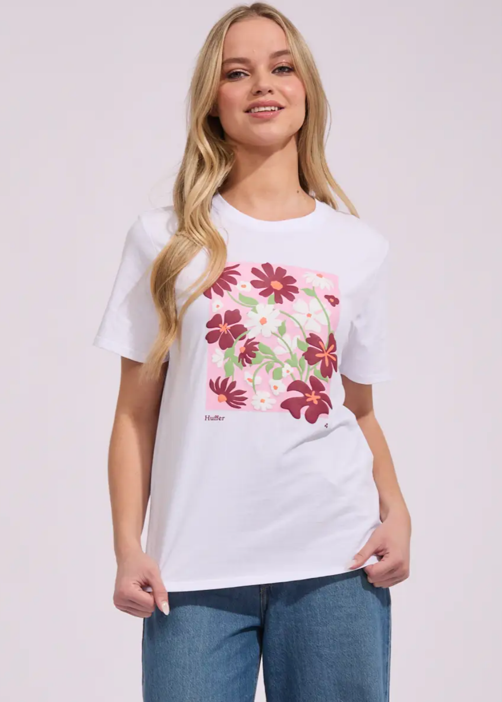 Relax Tee 220/Flower Market White | Abbey Road Kaikoura