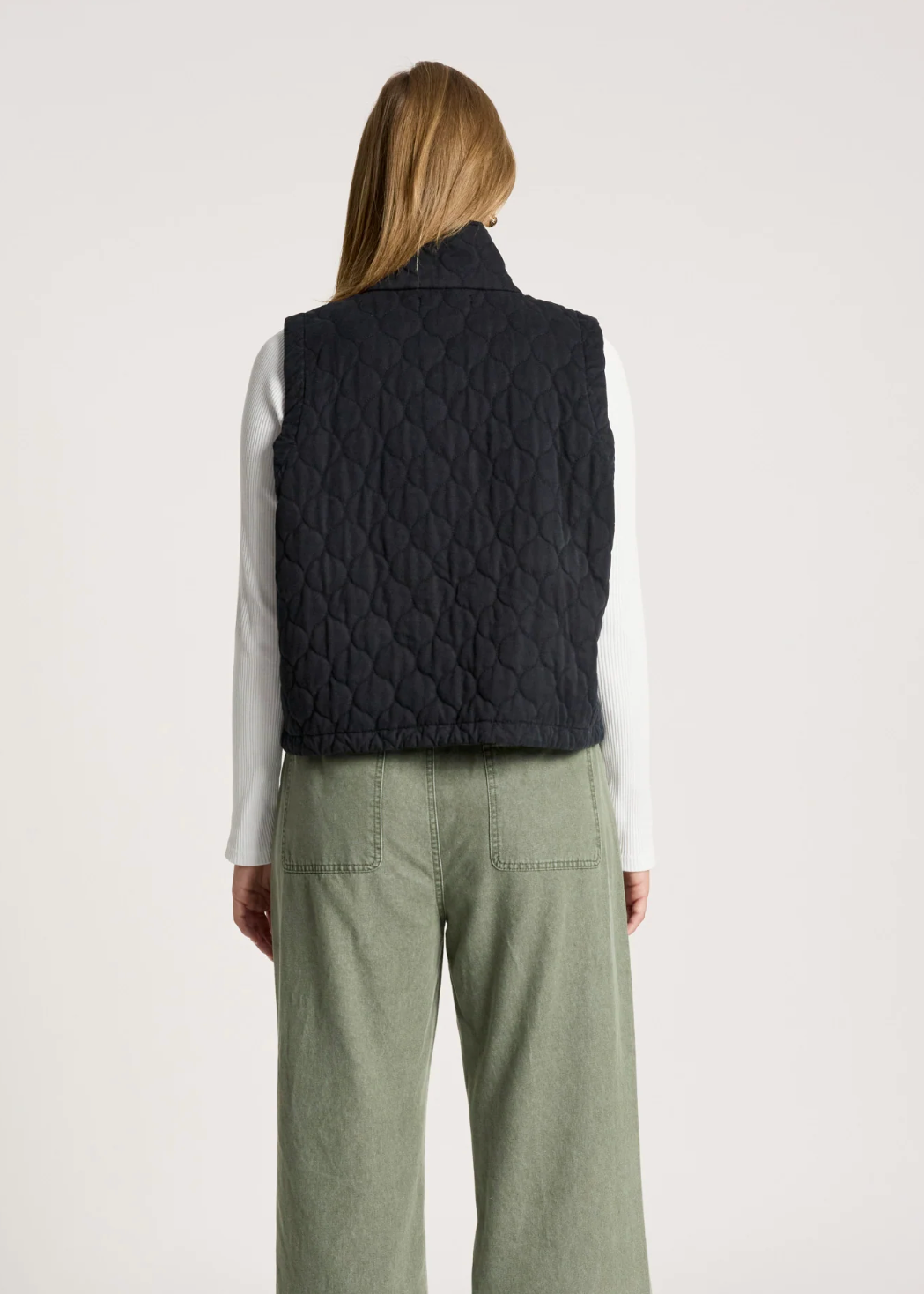 Sansi Quilted Crop Vest -Black  | Abbey Road Kaikoura