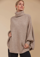 Load image into Gallery viewer, ISLE OF MINE | Miru Poncho | Abbey Road Kaikoura