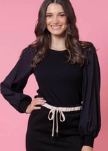 Load image into Gallery viewer, Charlo\Ella Top/ Black|Abbey Road