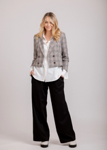 Load image into Gallery viewer, MI MOSO | Contessa Blazer| Abbey Road Kaikoura