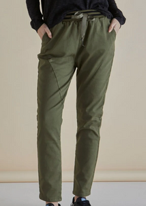 Betty Basics\Dakota Jean/Khaki|Abbey Road