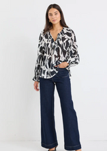 Load image into Gallery viewer, Refine Black Cream Squiggle Pintuck Front LS Top | Abbey Road Kaikoura