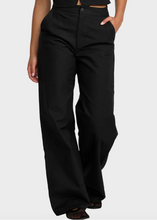 Load image into Gallery viewer, Bonnie Pant RVB | Abbey Road Kaikoura