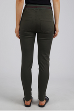 Load image into Gallery viewer, Foxwood\Sylvia Jogger/ Khaki|Abbey Road