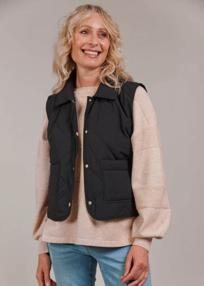 EB & IVE | Argo Crop Vest | Abbey Road Kaikoura