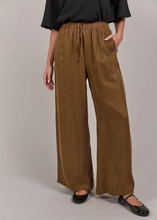 Load image into Gallery viewer, EB &amp; IVE | Eden Pant | Abbey Road Kaikoura