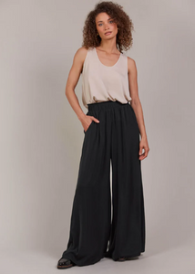 EB & IVE | Eden Pant | Abbey Road Kaikoura