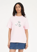 Load image into Gallery viewer, Classic Tee 170 - Stencil Primrose | Abbey Road Kaikoura