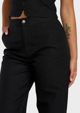 Load image into Gallery viewer, Bonnie Pant RVB | Abbey Road Kaikoura