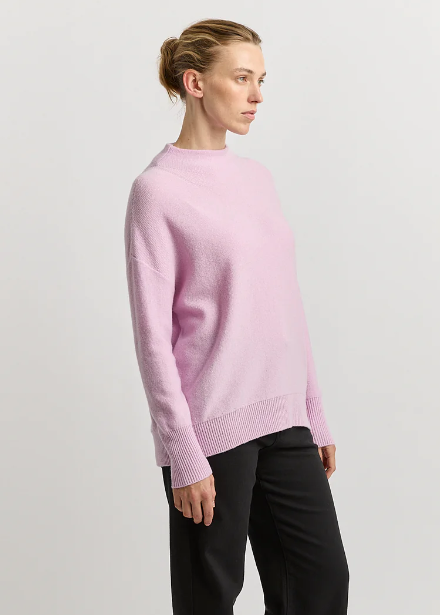 Drop Shoulder Mock Neck - Powder Pin | Abbey Road Kaikoura