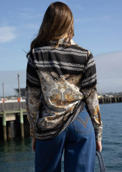 Rochelle Shirt Black | Abbey Road Kaikoura