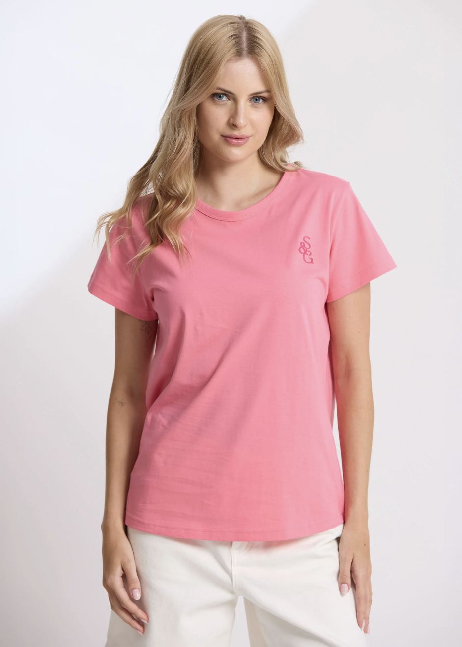 Classic Tee - Raspberry | Abbey Road Kaikoura 