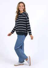 Load image into Gallery viewer, Foxwood\Jayne Stripe Throw On Top - Navy|Abbey Road
