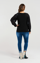 Load image into Gallery viewer, Zafina\Aria Top /Black|Abbey Road