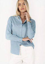 Load image into Gallery viewer, Humidity\The Chambray Shirt /Light Blue|Abbey Road