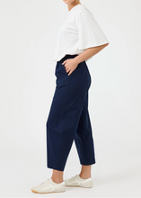 Load image into Gallery viewer, Studio Traveller Pant Ebony | Abbey Road Kaikoura