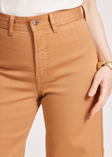 Load image into Gallery viewer, Del Re Denim Pants - Caramel | Abbey Road Kaikoura