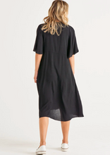 Load image into Gallery viewer, Betty Basics Saint Lucia Dress /Black|Abbey Road