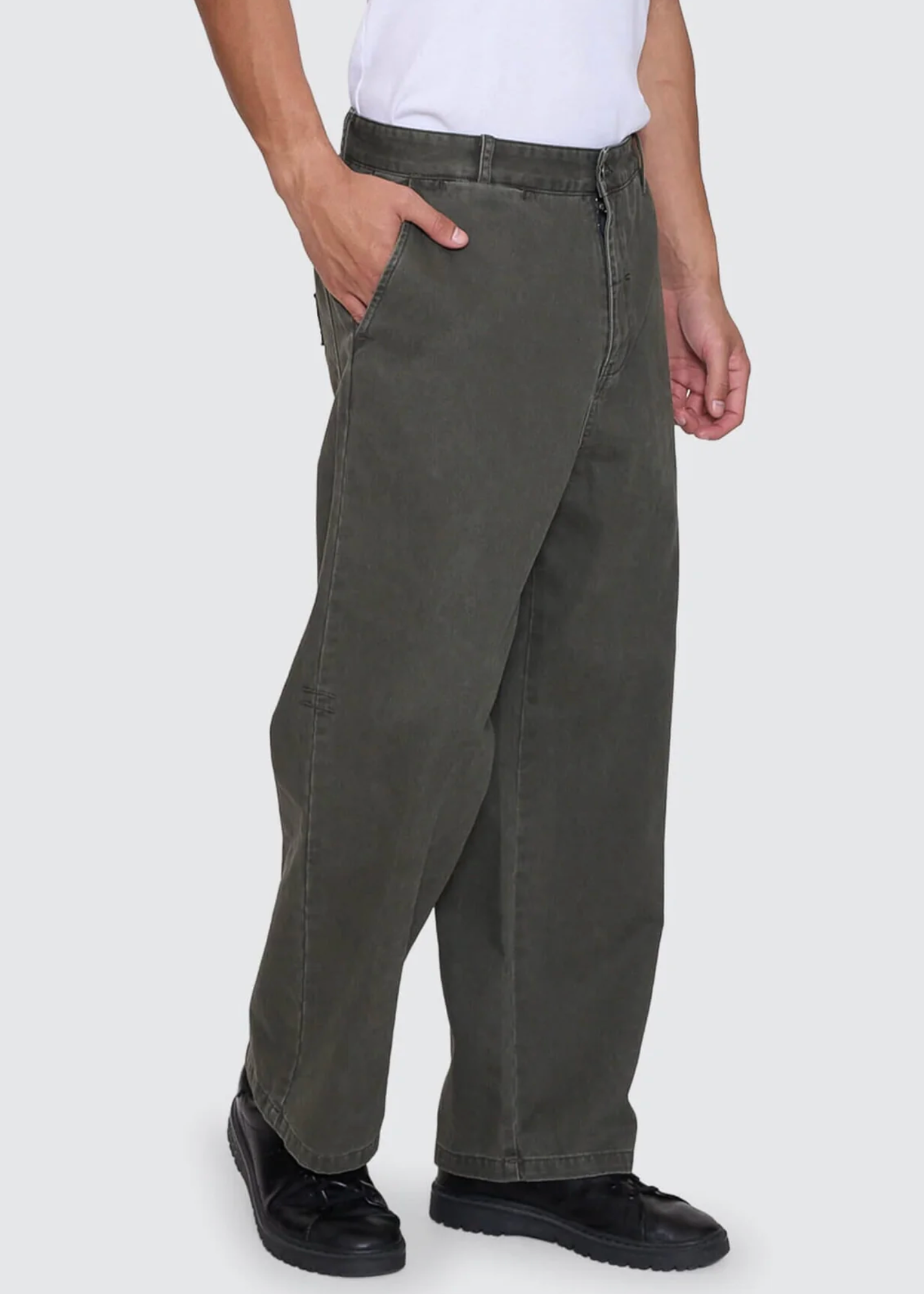 Stagger Big Slacker Cropped Pant - Oil Green | Abbey Road Kaikoura