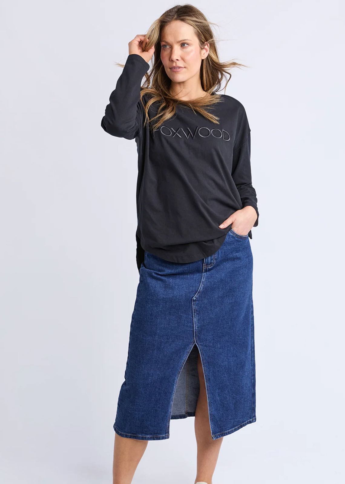 Standard Long Sleeve Black | Abbey Road Kaikoura