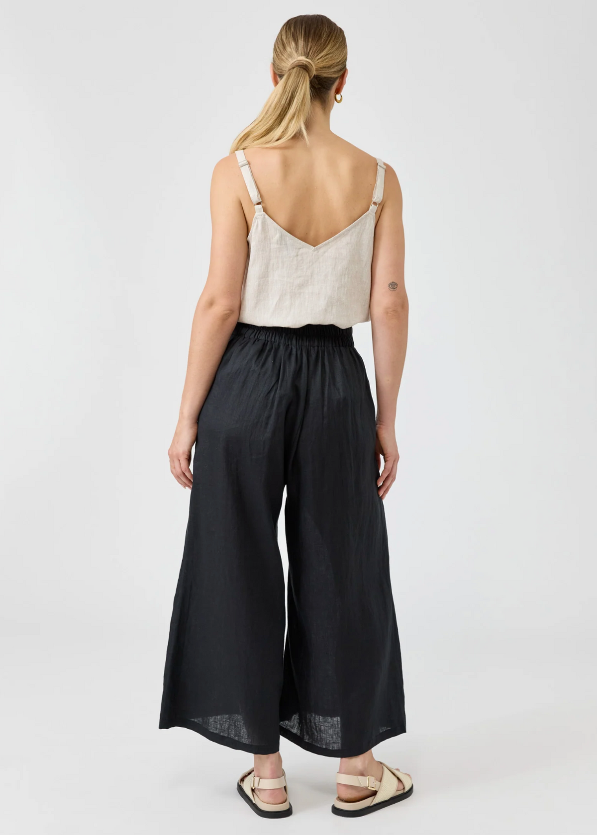 Studio Crop Pant - Ebony  | Abbey Road Kaikoura