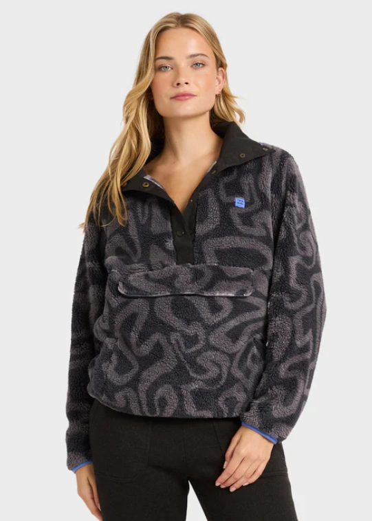 Switchback Pullover Fleece - Black Sands | Abbey Road Kaikoura