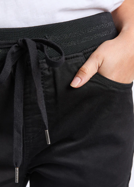 Sylvia Jogger - Black | Abbey Road Kaikoura