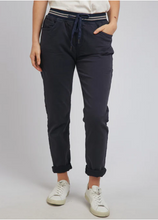 Load image into Gallery viewer, Sylvia Jogger - Navy | Abbey Road Kaikoura