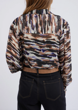 Load image into Gallery viewer, ELM Mala Abstract Blouse| Abbey Road Kaikoura