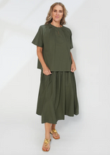 Load image into Gallery viewer, Stella &amp; Gemma Pisa Shirt Forest Night | Abbey Road Kaikoura