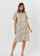 Load image into Gallery viewer, NATURALS BY O&amp;J Dress Tapestry | Abbey Road Kaikoura