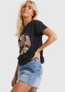 Billabong Tropic Tales Formula Tee - Off Black | Abbey Road Kaikoura