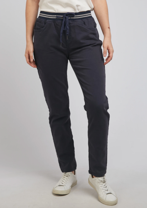Foxwood Sylvia Jogger Navy | Abbey Road Kaikoura
