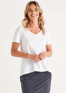 BETTY BASICS Luella Tee White | Abbey Road Kaikoura